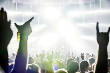Caz Vapuru Boğaz’da festivalin kentle kurduğu bağı büyütüyor
