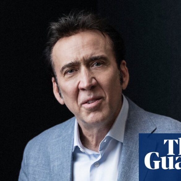 Nicolas Cage'in başrolünde olduğu 'Fortitude' filminin bir sahnesi veya Netflix ofisinden çalınan sabit disk olayı