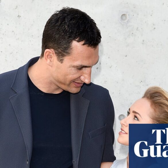 Wladimir Klitschko ve Hayden Panettiere kızları Kaya ile bir anma fotoğrafında
