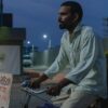Anuparna Roy'un 'Lovers in the Blue Night' filminden bir sahne