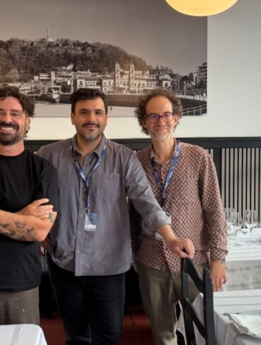 Matías Rojas ve David Matamoros, Dog Legs filmi projesi hakkında konuşurken