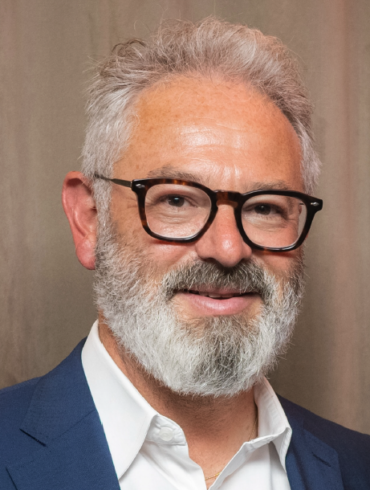 Neil Blair'in kurduğu High Line Publishing Studio logosu veya ofis dış görünümü