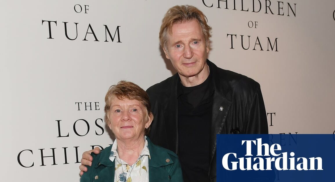 Liam Neeson'ın yapımcılığını üstlendiği "Tuam'ın Kayıp Çocukları" filmi afişi veya tanıtım görseli.