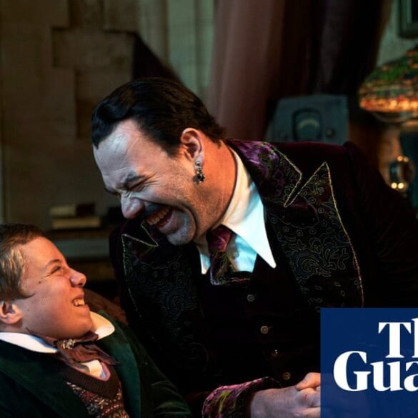 BBC One'da yayınlanan 'The Reluctant Vampire' dizisinden Lenny Rush'ın canlandırdığı Valentine karakteri